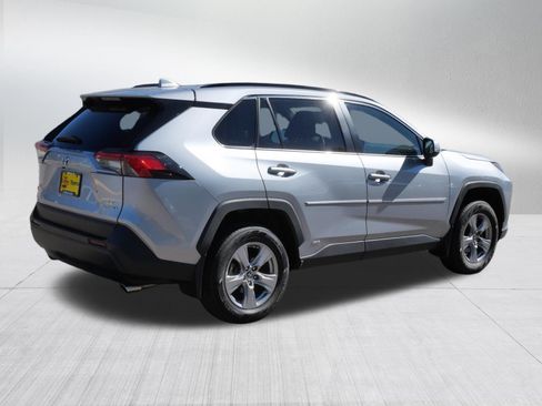 Certified 2024 Toyota RAV4 LE AWD/4WD image 8
