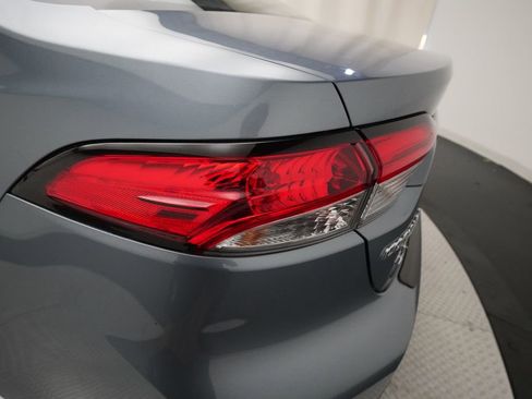 Used 2024 Toyota Corolla LE FWD image 30