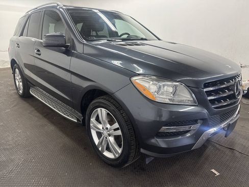 Used 2013 Mercedes-Benz ML 350 4MATIC image 3