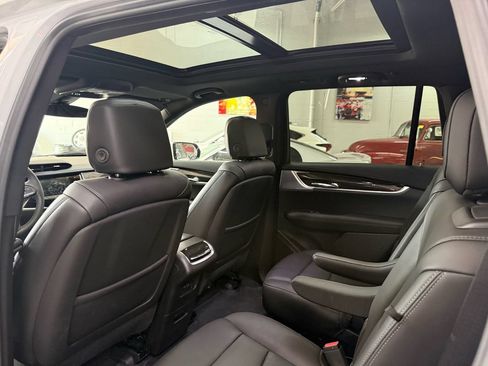 Used 2025 Cadillac XT6 Sport w/ LPO, Floor Liner Package AWD/4WD image 11