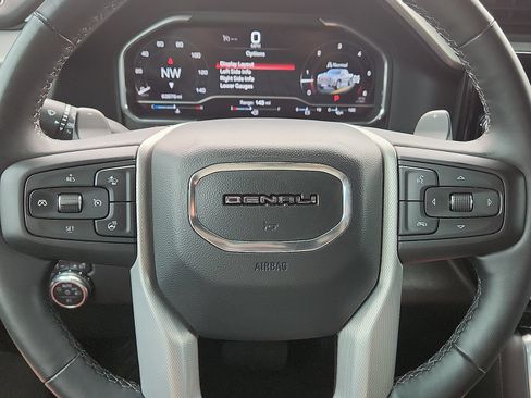 Used 2024 GMC Sierra 1500 Denali w/ Denali Reserve Package AWD/4WD image 25