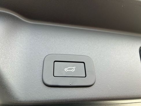 New 2026 Land Rover Range Rover Evoque Dynamic SE AWD/4WD image 28