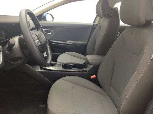 Used 2025 Kia K4 FWD image 17