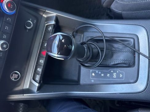 Used 2022 Audi Q3 2.0T Premium Plus w/ Premium Plus Package image 22