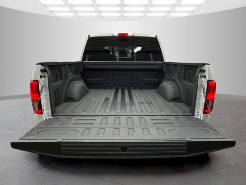 Used 2019 Ford F150 Platinum w/ Equipment Group 701A Luxury AWD/4WD image 6