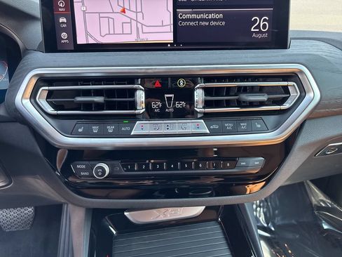 Used 2024 BMW X3 xDrive30i w/ Premium Package AWD/4WD image 17