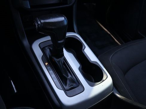 Used 2021 Chevrolet Colorado LT image 25