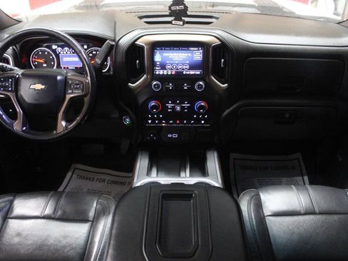 Used 2020 Chevrolet Silverado 2500 High Country w/ Technology Package AWD/4WD image 18