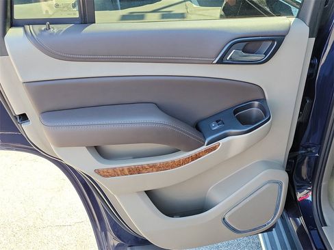 Used 2017 Chevrolet Tahoe Premier image 11