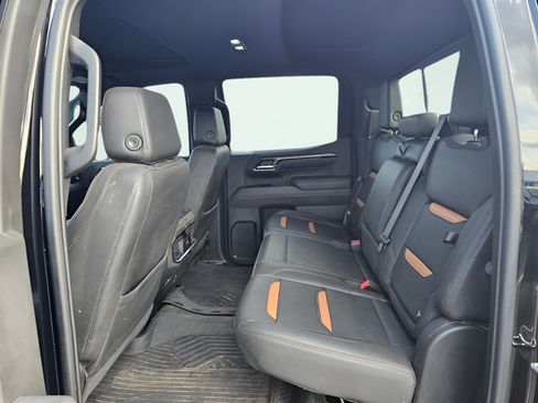 Used 2025 GMC Sierra 1500 AT4 w/ Technology Package AWD/4WD image 10