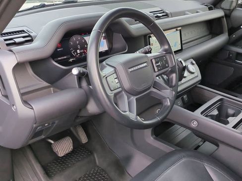 Certified 2023 Land Rover Defender 110 X-Dynamic SE image 2