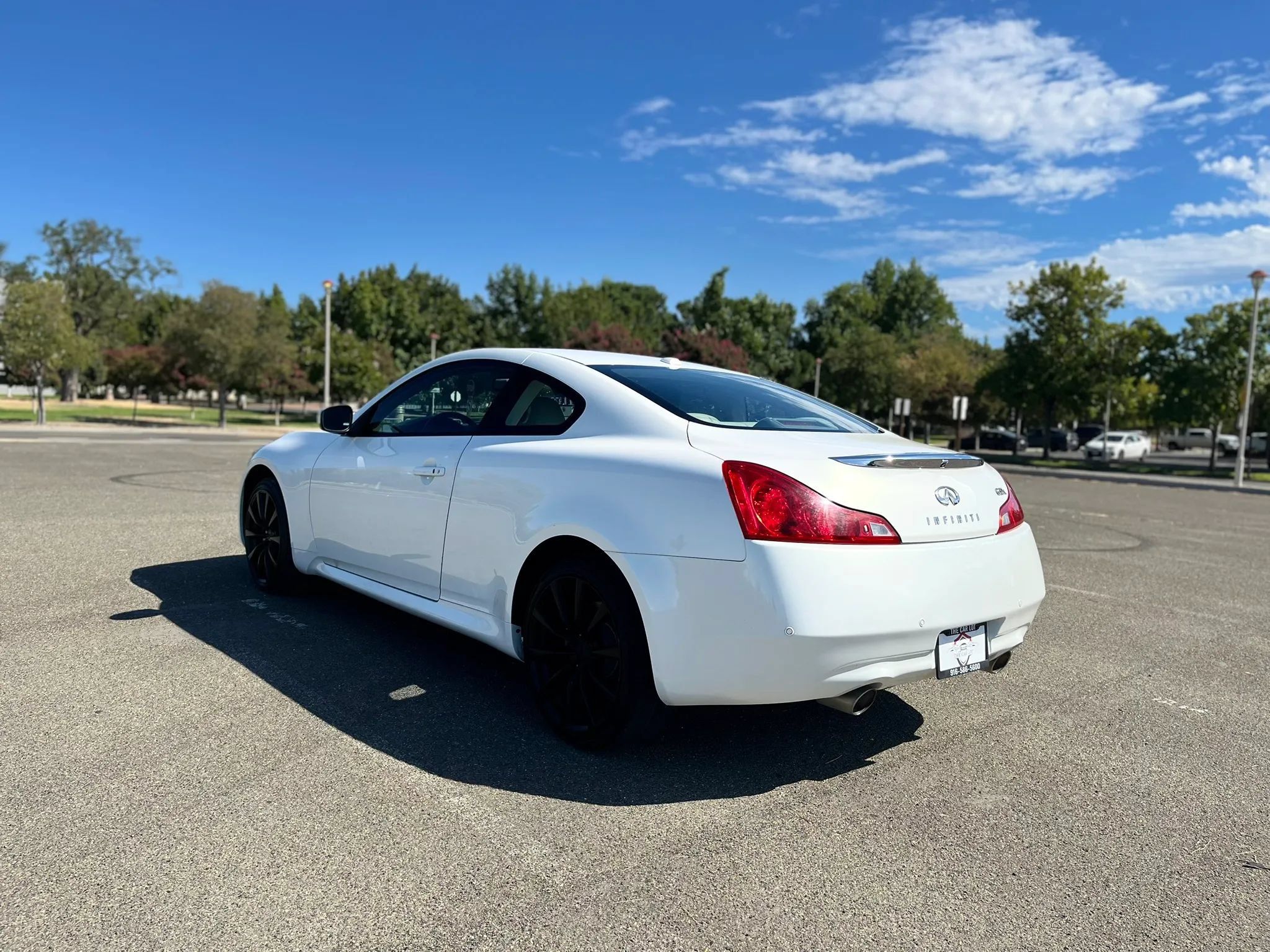 Used 2011 INFINITI G37 x Coupe w/ Premium Pkg AWD/4WD image 7