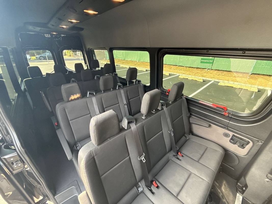 Used 2025 Mercedes-Benz Sprinter 2500 image 26