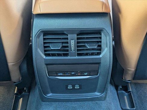 Used 2023 BMW i4 eDrive40 w/ M Sport Package image 17