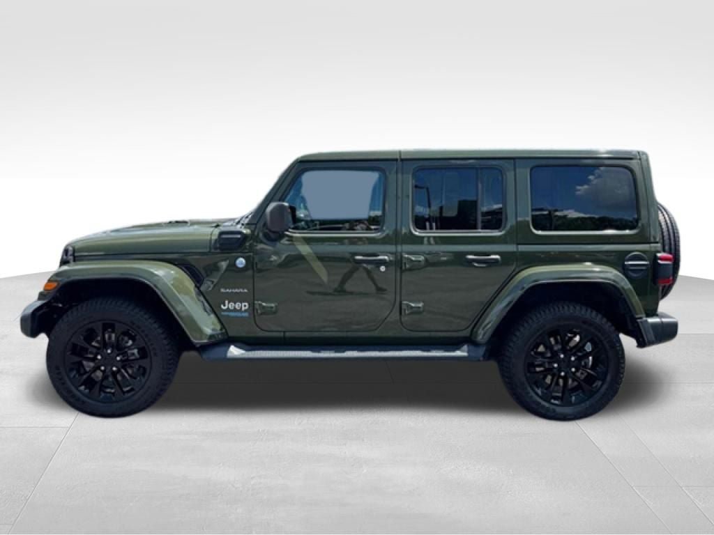 Used 2021 Jeep Wrangler Unlimited Sahara w/ Cold Weather Group AWD/4WD image 2