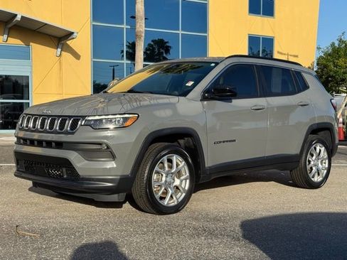 Used 2023 Jeep Compass Latitude w/ Sun and Sound Group image 2