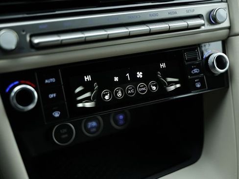 New 2026 Genesis G70 2.5T image 39