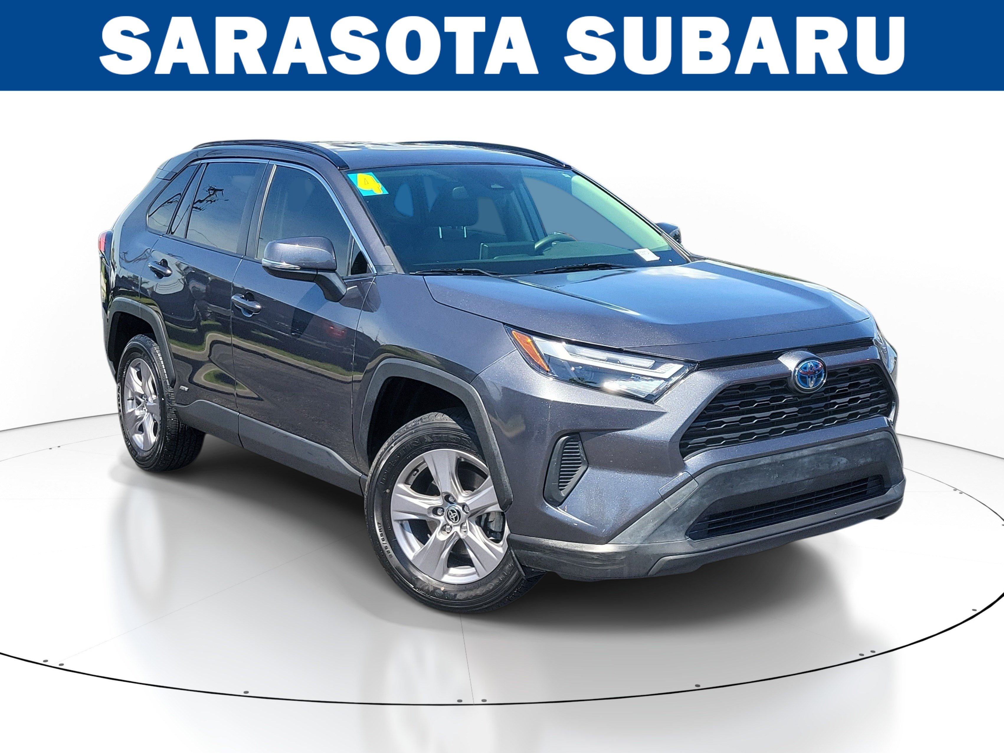 Used 2024 Toyota RAV4 XLE AWD/4WD image 1