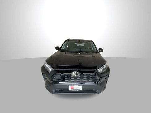 Certified 2025 Toyota RAV4 XLE AWD/4WD image 3