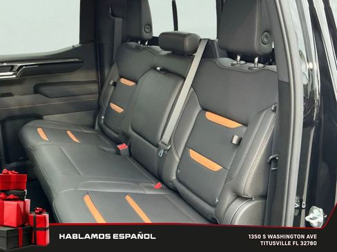 Certified 2022 GMC Sierra 1500 AT4 w/ AT4 Premium Package image 25