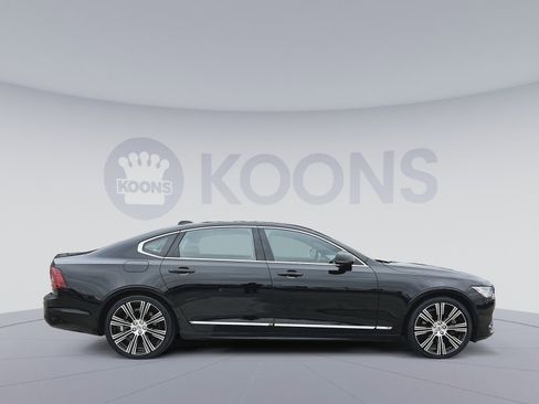 Used 2023 Volvo S90 B6 Ultimate image 8