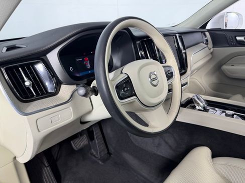 Used 2023 Volvo XC60 B5 Ultimate w/ Climate Package image 21