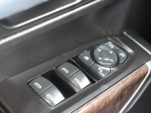 Used 2020 GMC Sierra 1500 Denali w/ Denali Ultimate Package image 17