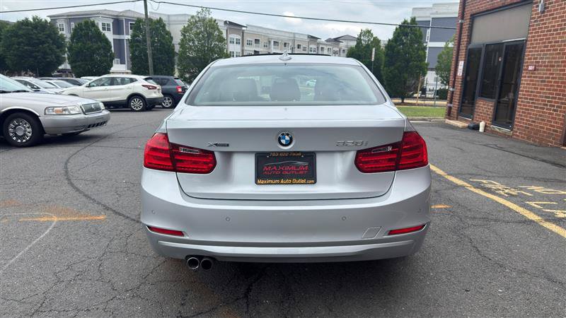 Used 2014 BMW 328i xDrive Sedan AWD/4WD image 10