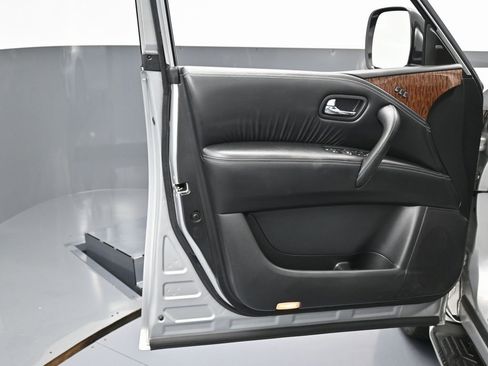 Used 2019 Nissan Armada Platinum w/ Captain's Chairs Package image 40