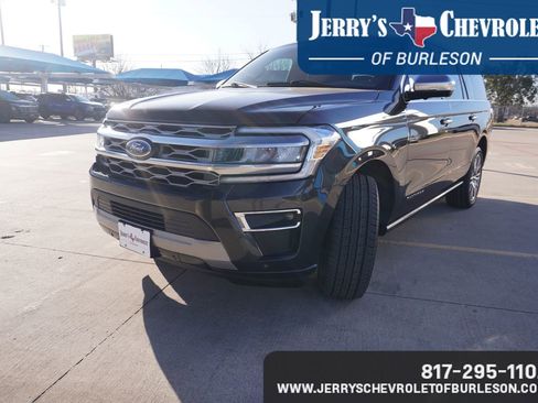 Used 2023 Ford Expedition Max Platinum image 2