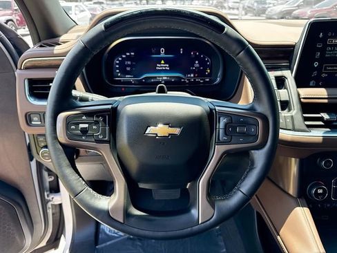 Used 2024 Chevrolet Suburban High Country w/ Advanced Technology Package AWD/4WD image 17