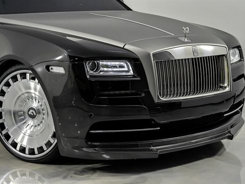 Used 2016 Rolls-Royce Wraith RWD image 3