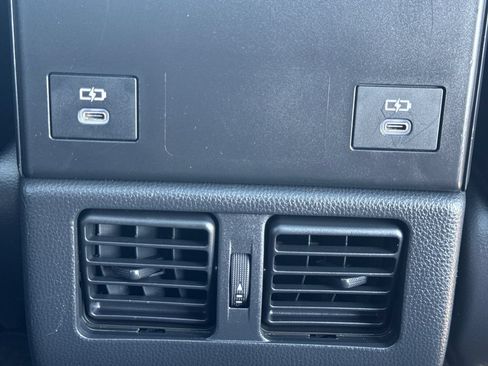 Used 2024 Toyota bZ4X FWD image 18