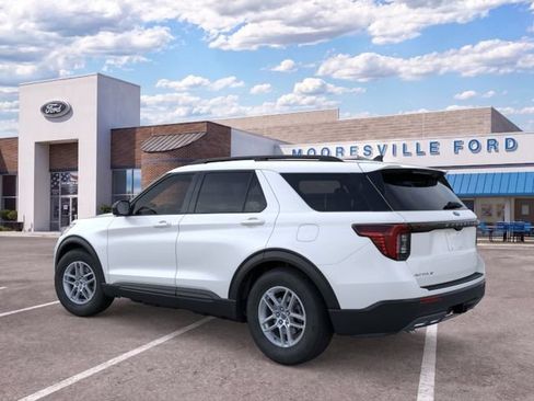New 2026 Ford Explorer Active w/ Active Comfort Package RWD image 4