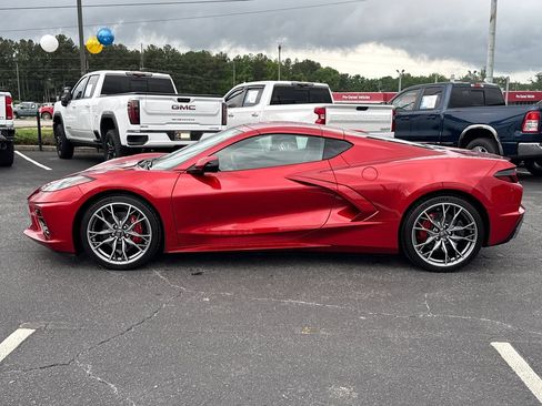Used 2026 Chevrolet Corvette Stingray Coupe RWD image 9