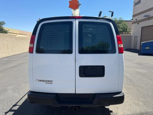 Used 2013 Chevrolet Express 2500 RWD image 7