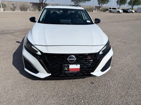 Certified 2024 Nissan Altima 2.5 SR w/ SR Premium Package FWD image 3