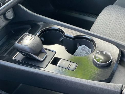 Certified 2023 Nissan Rogue SV image 22