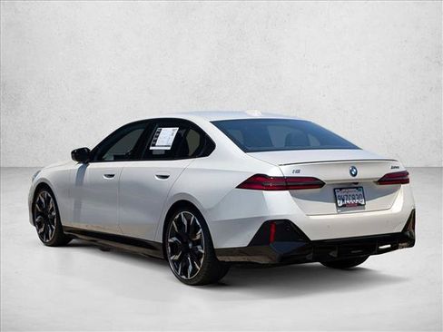 Used 2025 BMW i5 M60 w/ Premium Package AWD/4WD image 8