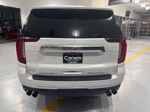 Used 2021 GMC Yukon Denali w/ Denali Ultimate Package image 2