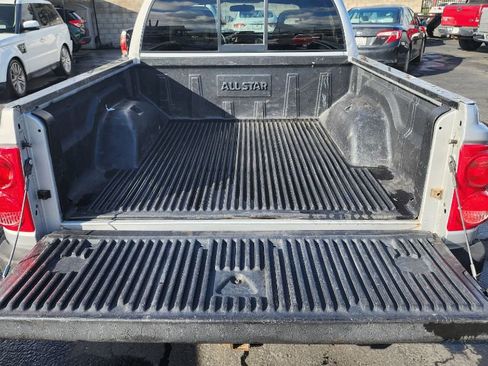 Used 2005 Dodge Dakota SLT w/ Trailer Tow Group image 5
