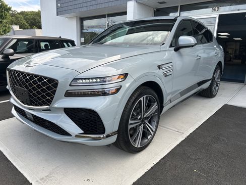 Used 2025 Genesis GV80 3.5T e-SC image 3