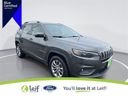 Used 2019 Jeep Cherokee Latitude Plus w/ Comfort/Convenience Group