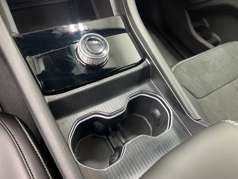 New 2025 Jeep Grand Cherokee Altitude image 18