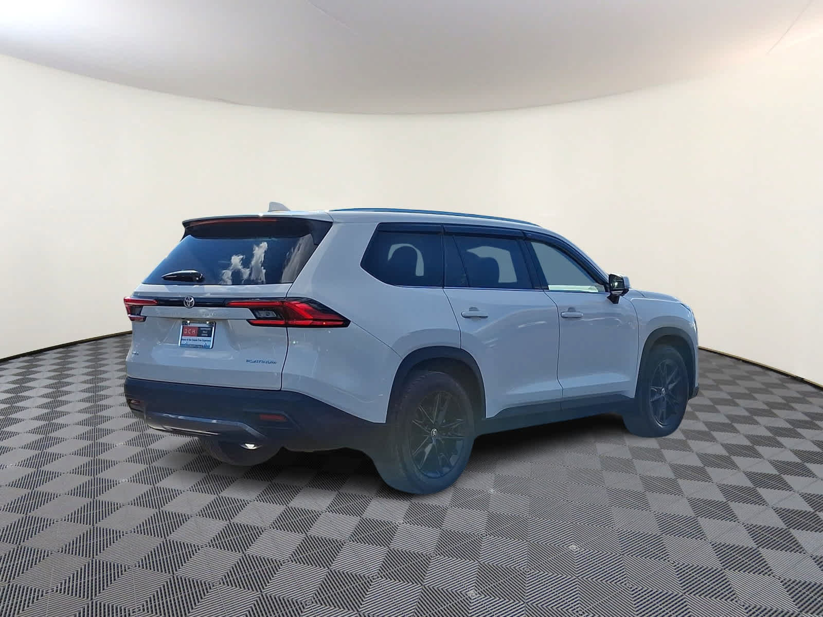 Certified 2024 Toyota Grand Highlander AWD image 5