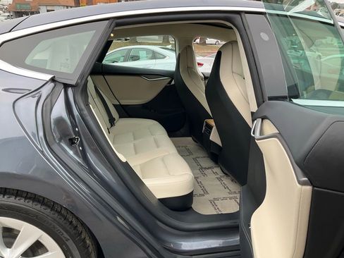 Used 2019 Tesla Model S Standard Range AWD/4WD image 52