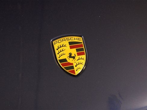 Used 2025 Porsche Macan image 29