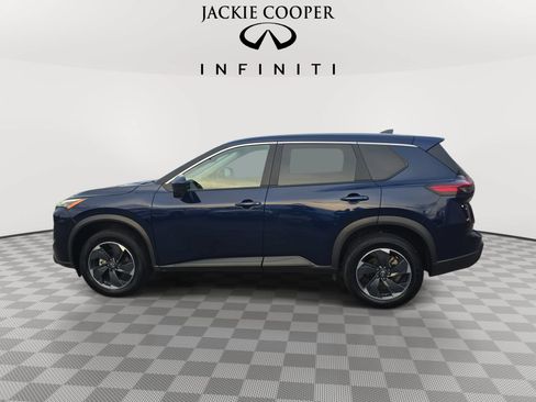 Used 2025 Nissan Rogue SV AWD/4WD image 8