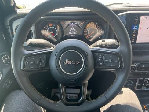 Used 2024 Jeep Wrangler Unlimited Sport AWD/4WD image 13
