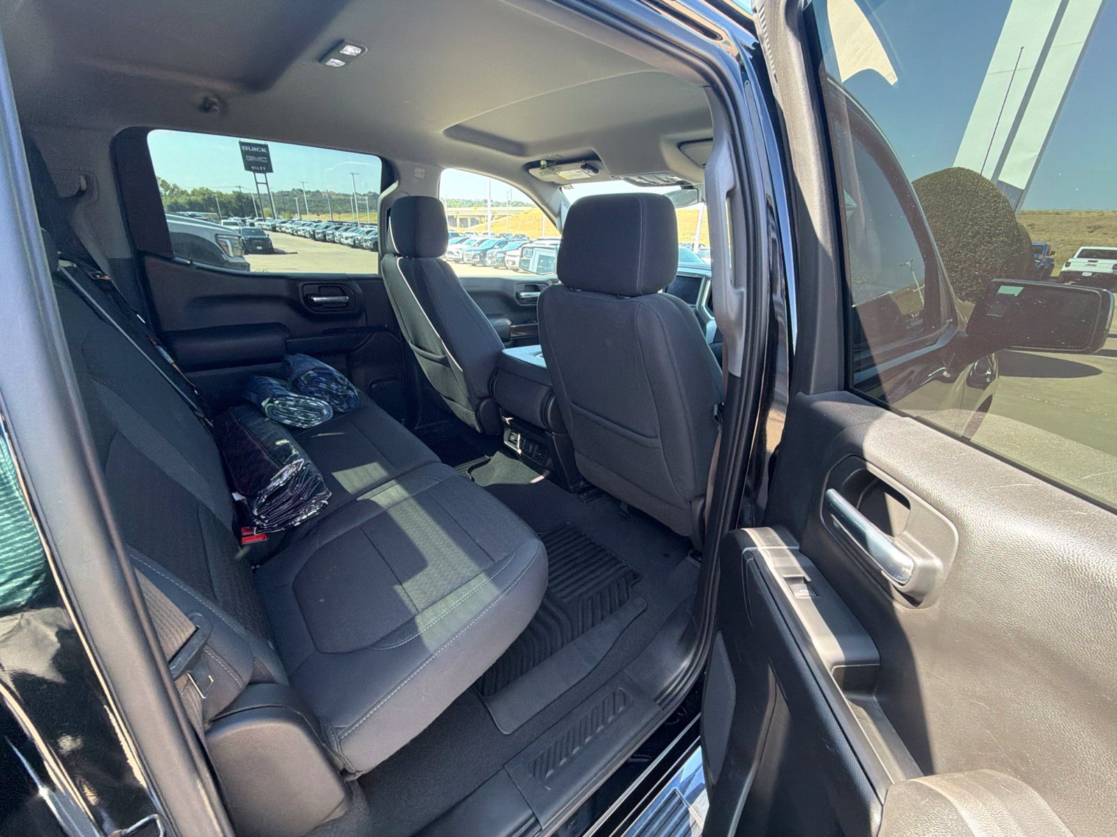 Used 2021 Chevrolet Silverado 1500 LT AWD/4WD image 16